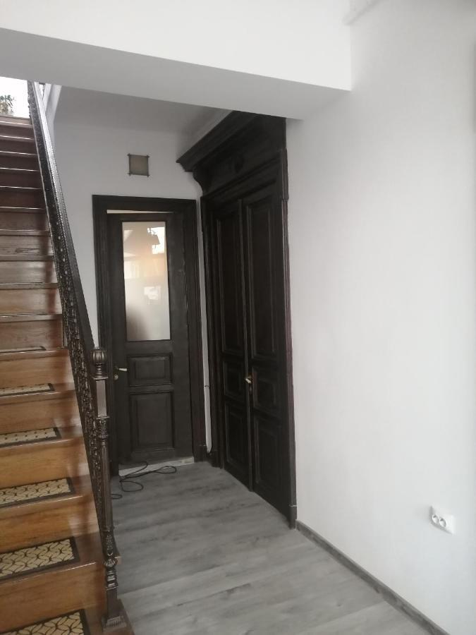 Casa Continentelor Hotel Câmpulung Bagian luar foto