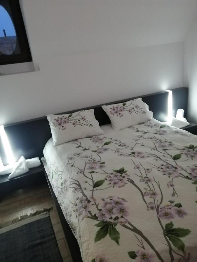 Casa Continentelor Hotel Câmpulung Bagian luar foto