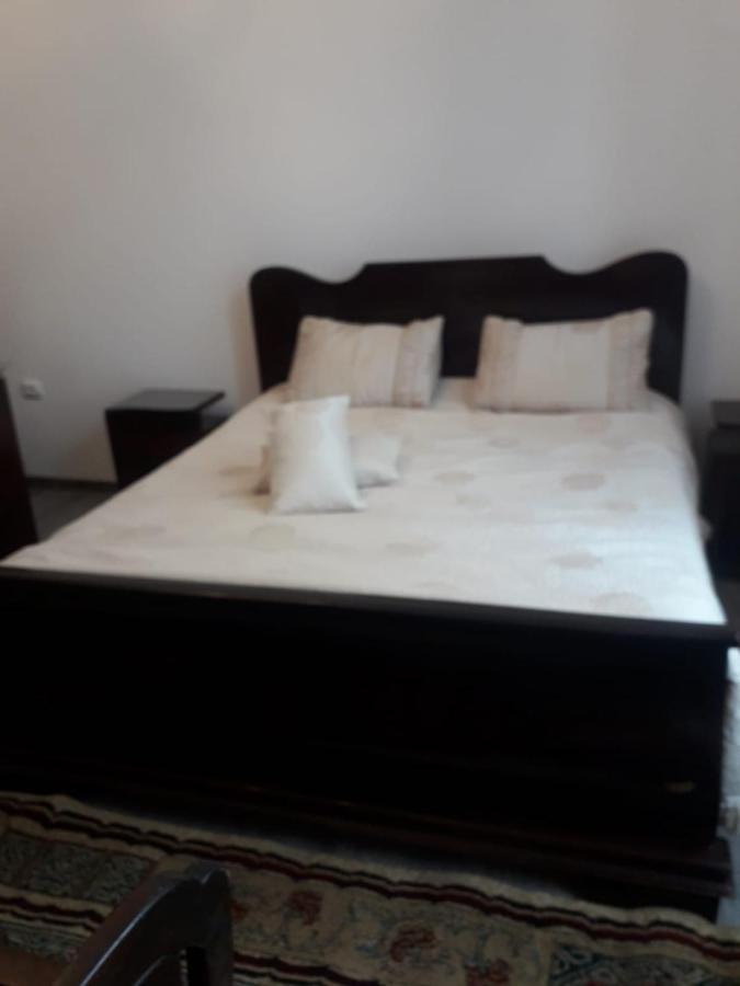 Casa Continentelor Hotel Câmpulung Bagian luar foto